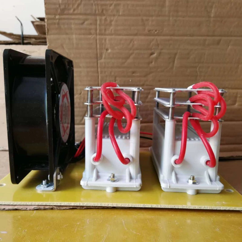 Generador de ozono todo en uno de 30 g/h con placas de cerámica de ozono, resistente a la humedad, con cable de alimentación y ventilador.